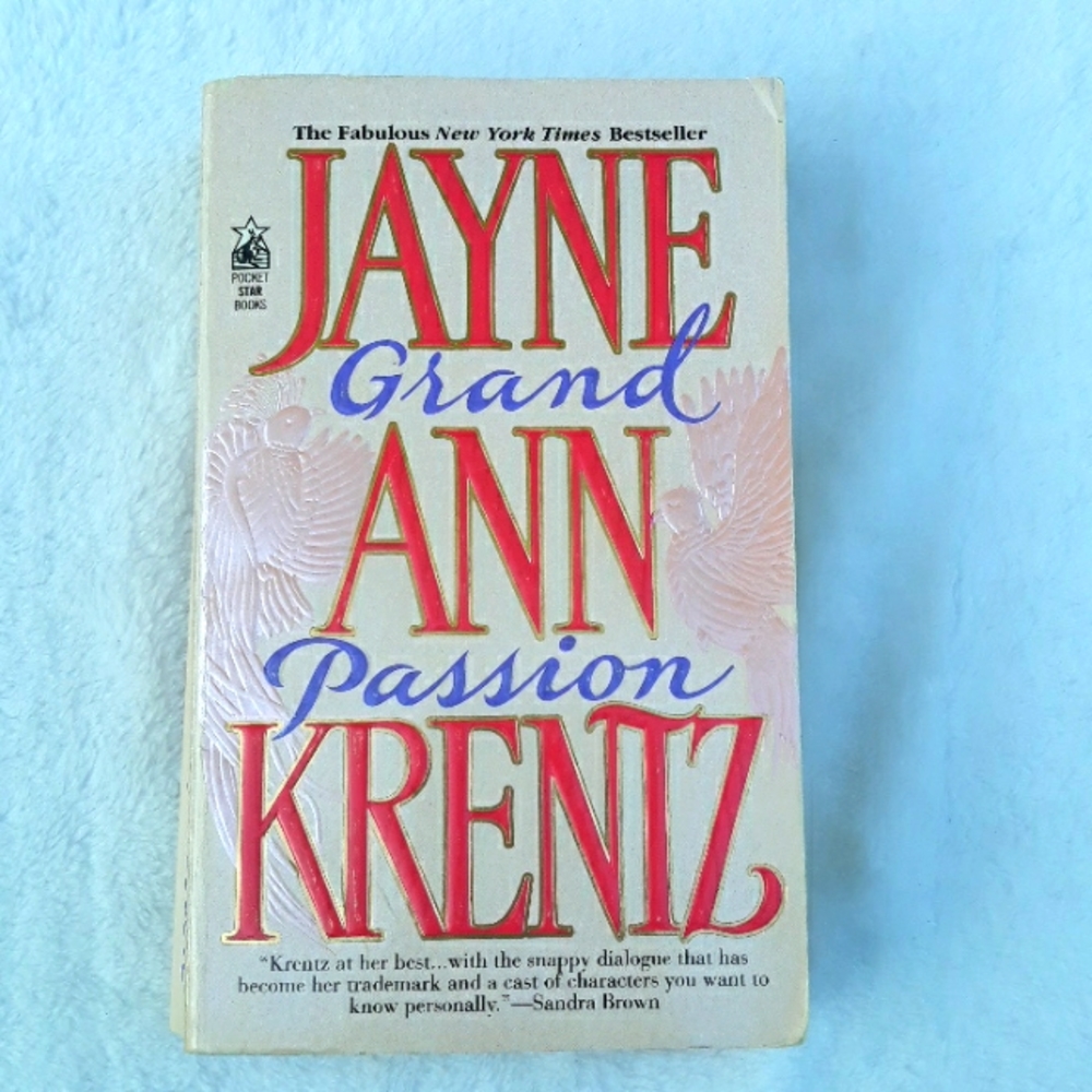 Grand Passion, a paperback vintage 1994 book written by Jayne Ann Krentz